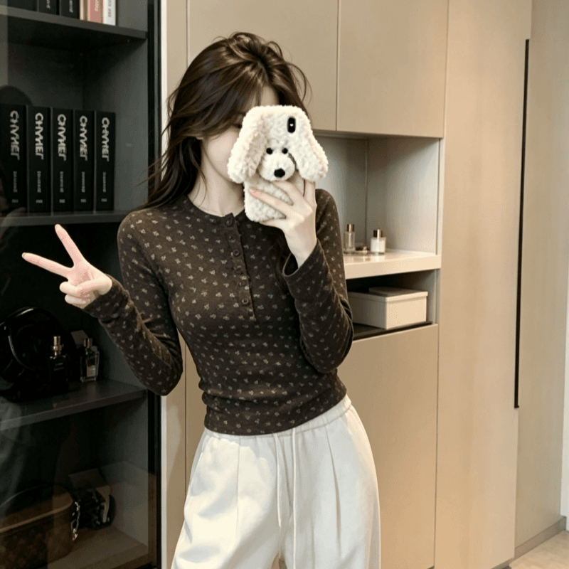 실사 달콤한 스타일 살구 색상 꽃무늬 단추 긴팔 티셔츠 여성 겨울 Chic 연령 감소 슬림해 보이는 인사이드 잡아라. 의류 상세 이미지 2