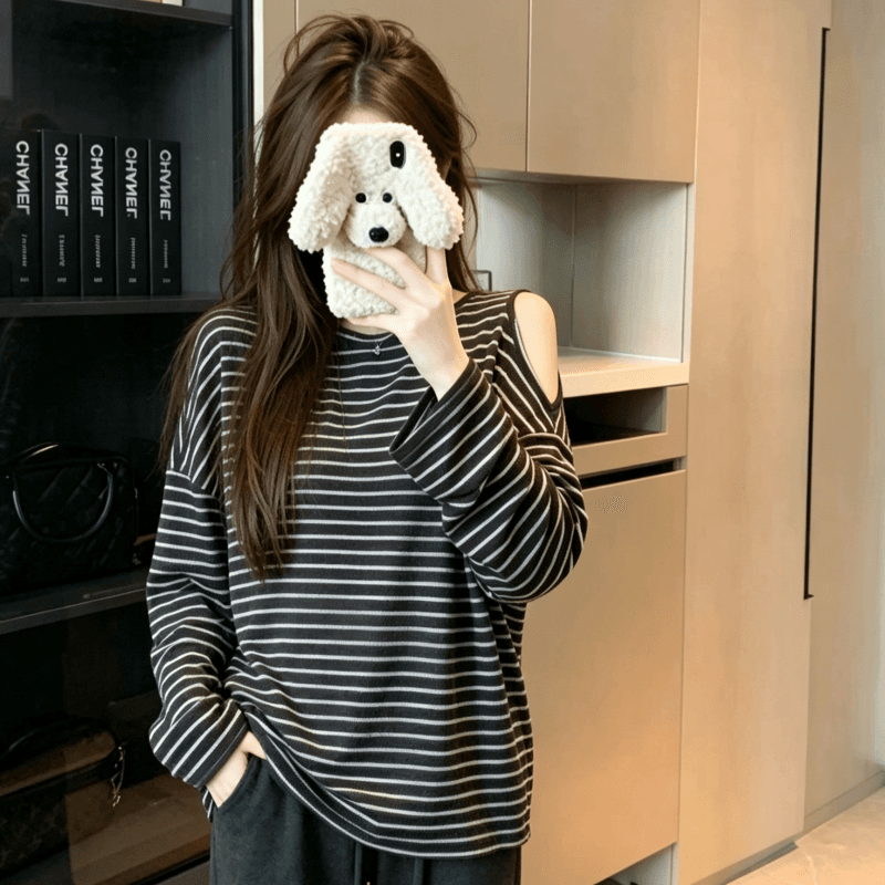 실사 느긋한 디자인 오프숄더 긴팔 티셔츠 여성 도루 센스 스트라이프 루즈핏 중간 길이 트임 맨위 상세 이미지 3