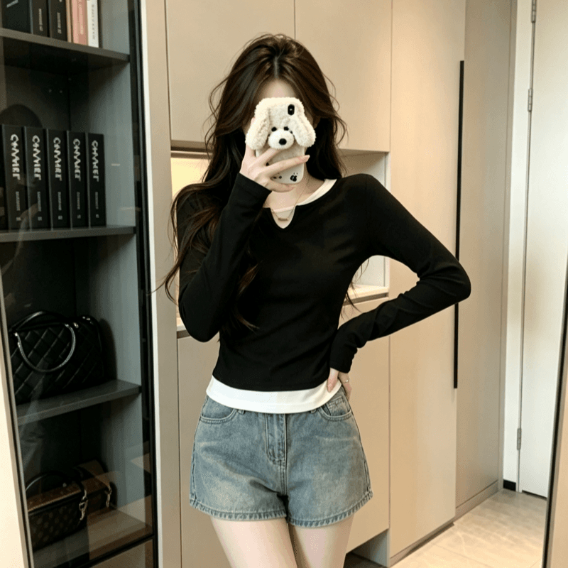 실사 페이크 레이어드 V넥 긍정적 인 어깨 긴팔 티셔츠 여성 가을 몸매 가꾸기 허리 수축 쇼트 스타일 인사이드 가져 가라. 기본 셔츠 이른 가을 맨위 이미지 2