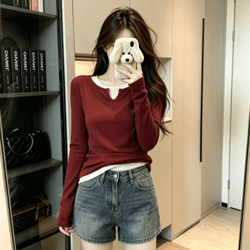 실사 페이크 레이어드 V넥 긍정적 인 어깨 긴팔 티셔츠 여성 가을 몸매 가꾸기 허리 수축 쇼트 스타일 인사이드 가져 가라. 기본 셔츠 이른 가을 맨위 상세 이미지 6