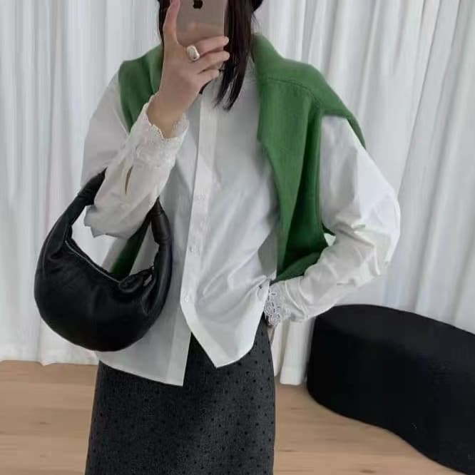 주문 재고 있음 봄 가을 새로운 한국 스타일 패션 슬림해 보이는 품격 자수 폴로 칼라 싱글 줄 버튼 화이트 작은 셔츠 맨위 트렌디 이미지 3
