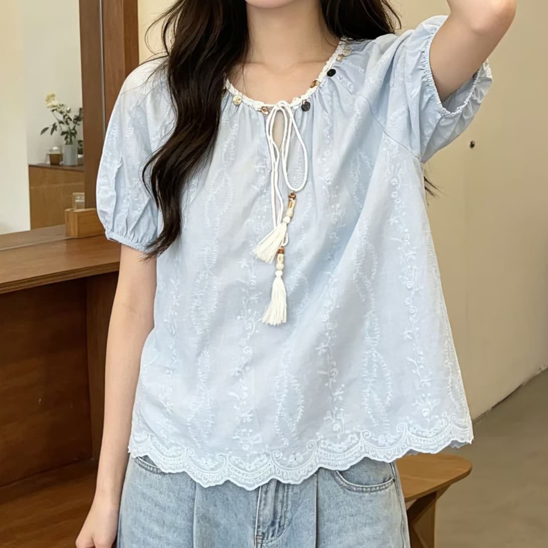 주문 재고 있음 휴가 바람 조개 술 레이스업 반팔 여성 셔츠 여름 디자인 센스 루즈핏 자수 작은 셔츠 맨위 상세 이미지 5