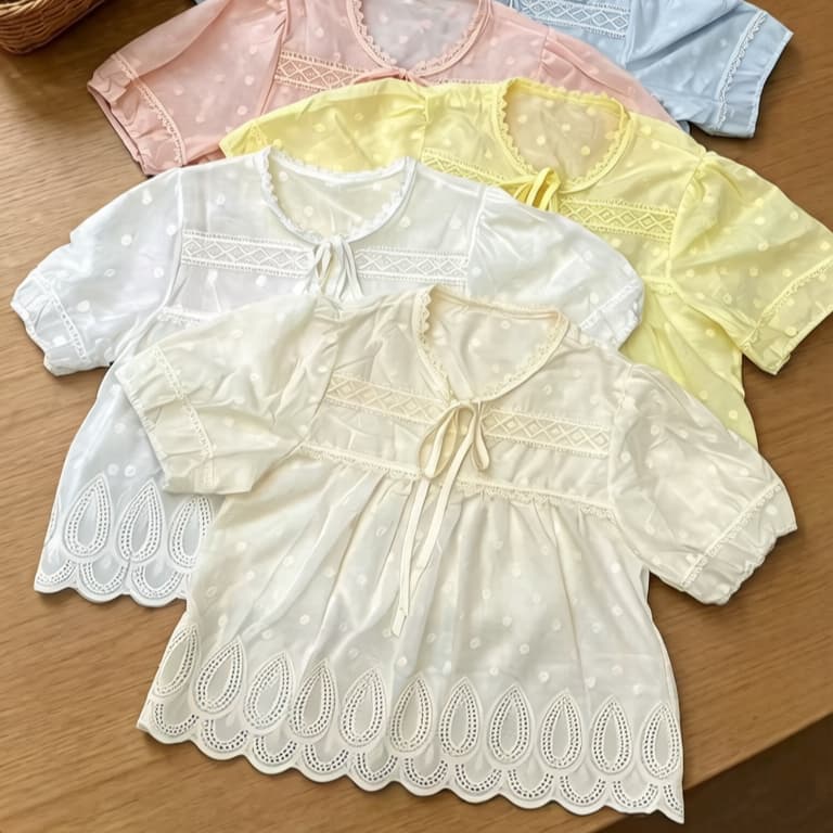 주문 재고 있음 자수 꽃 홀로우 아웃 라운드 넥 거품 소매 여성 셔츠 여름 새로운 나비 넥타이 반팔 맨위 상세 이미지 2