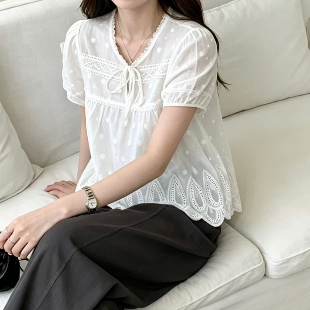 주문 재고 있음 자수 꽃 홀로우 아웃 라운드 넥 거품 소매 여성 셔츠 여름 새로운 나비 넥타이 반팔 맨위 상세 이미지 9