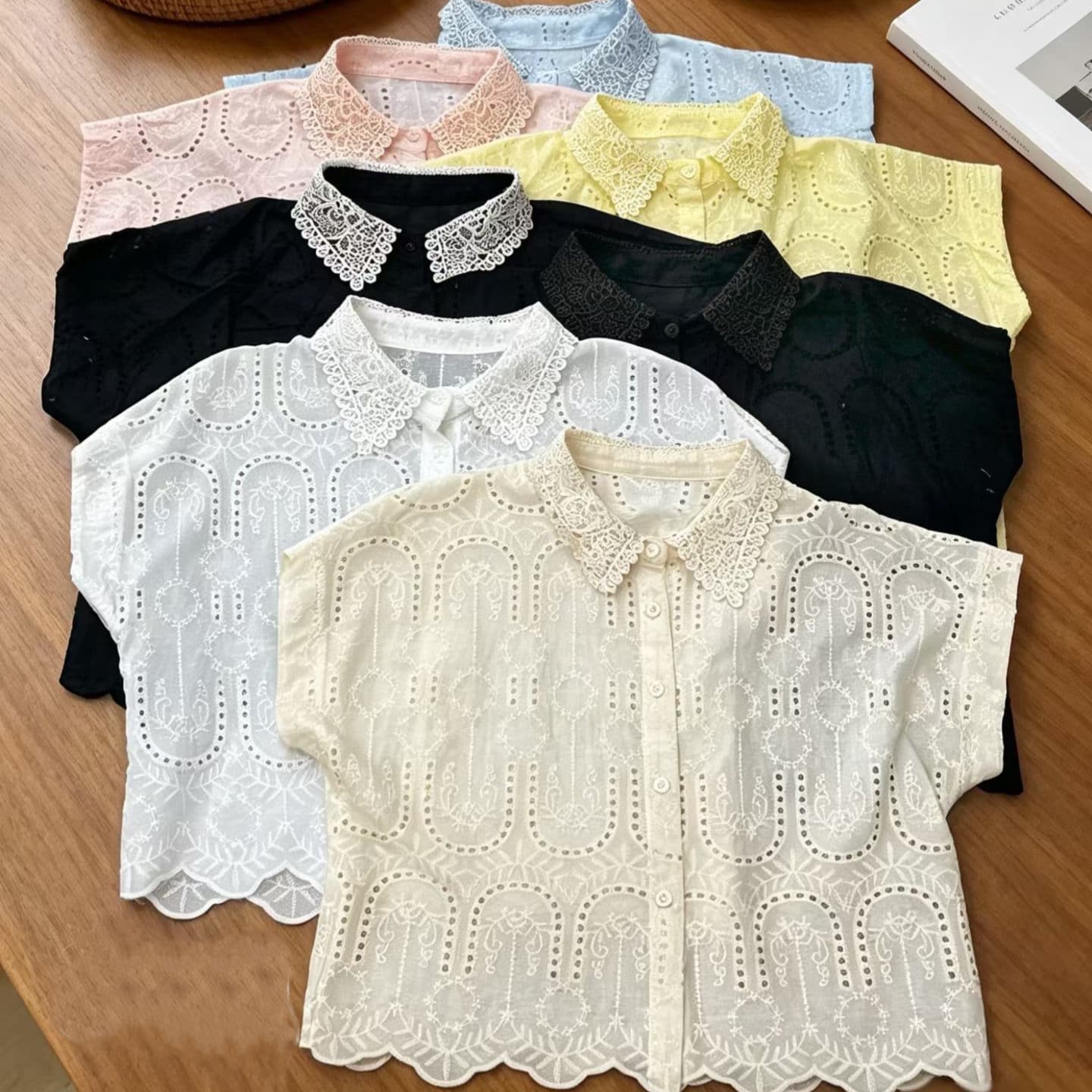 주문 재고 있음 유럽 상품 폴로 칼라 홀로우 아웃 자수 민소매 셔츠 여름 패션 다용도 루즈핏 캐주얼 맨위 상세 이미지 1