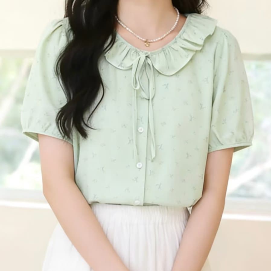 재고 있음 프랑스식 달콤함 파란색 꽃무늬 반팔 여성 셔츠 여름 새로운 루즈핏 나비 매듭 베이비 칼라 맨위