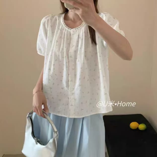 재고 있음 작은 꽃무늬 라운드 넥 셔츠 다용도 프린트 맨위 여성 여름 새로운 품격 작은 셔츠 몸매 가꾸기 슬림해 보이는 반팔 이미지 3