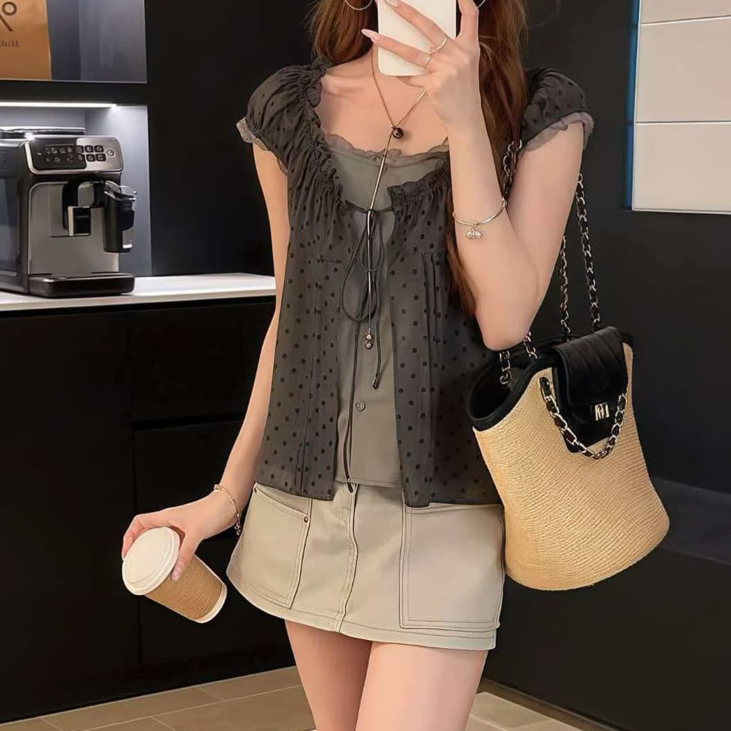 재고 있음 프랑스식 도트 무늬 페이크 레이어드 여성 셔츠 여름 새로운 디자인 센스 작은 대중 거품 소매 슬림해 보이는 자외선 차단 맨위 이미지 3