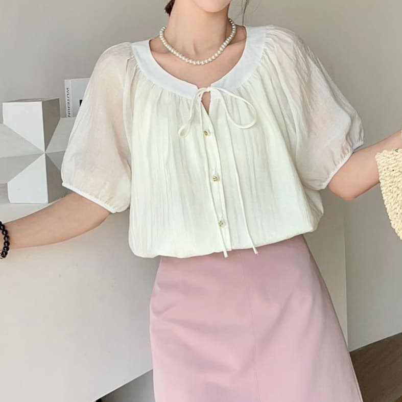 재고 있음 부드러운 바람 프랑스식 거품 소매 파란색 라운드 넥 셔츠 여름 새로운 몸매 가꾸기 레이스업 디자인 센스 작은 대중 맨위 이미지 3