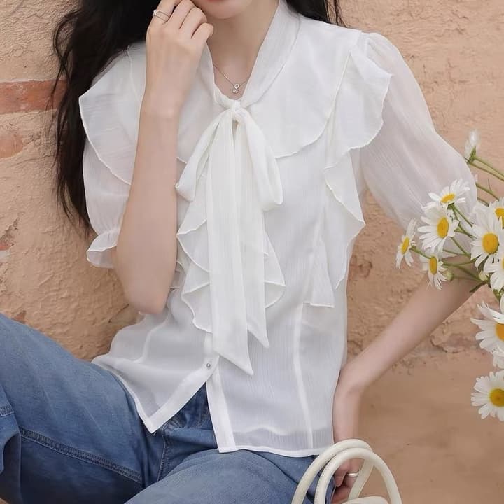 재고 있음 프랑스식 품격 프릴 쉬폰 여성 셔츠 여름 새로운 절묘한 나비 넥타이 반팔 맨위 이미지 4