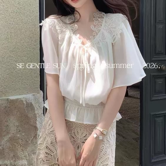 재고 있음 프랑스식 부드러운 바람 레이스 자수 프릴 여성 셔츠 여름 새로운 주름 허리 수축 망토 작은 셔츠 맨위 상세 이미지 5