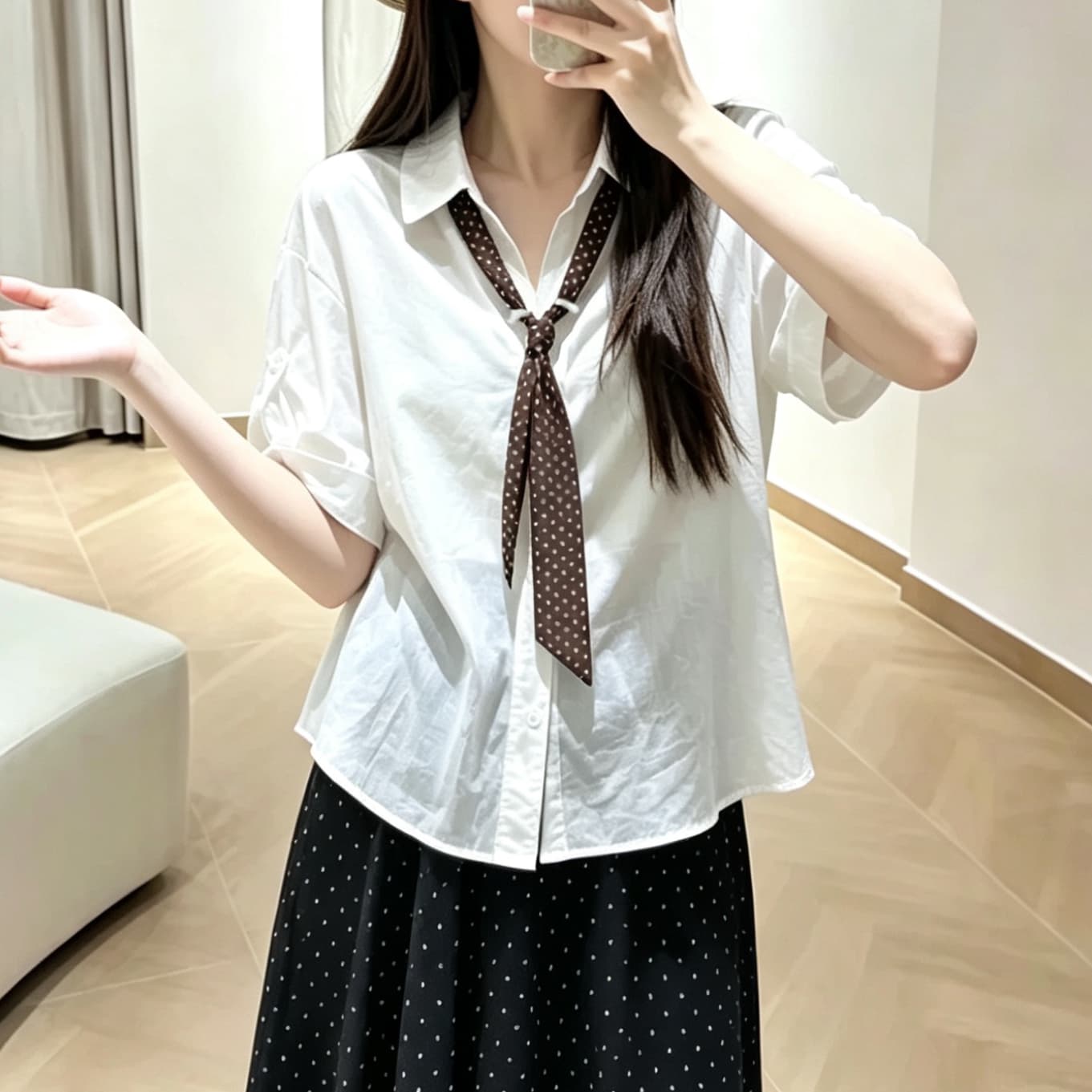 재고 있음 프랑스식 고급 센스 도트 무늬 스카프 5 점 소매 여성 셔츠 여름 새로운 디자인 센스 작은 대중 맨위 상세 이미지 2