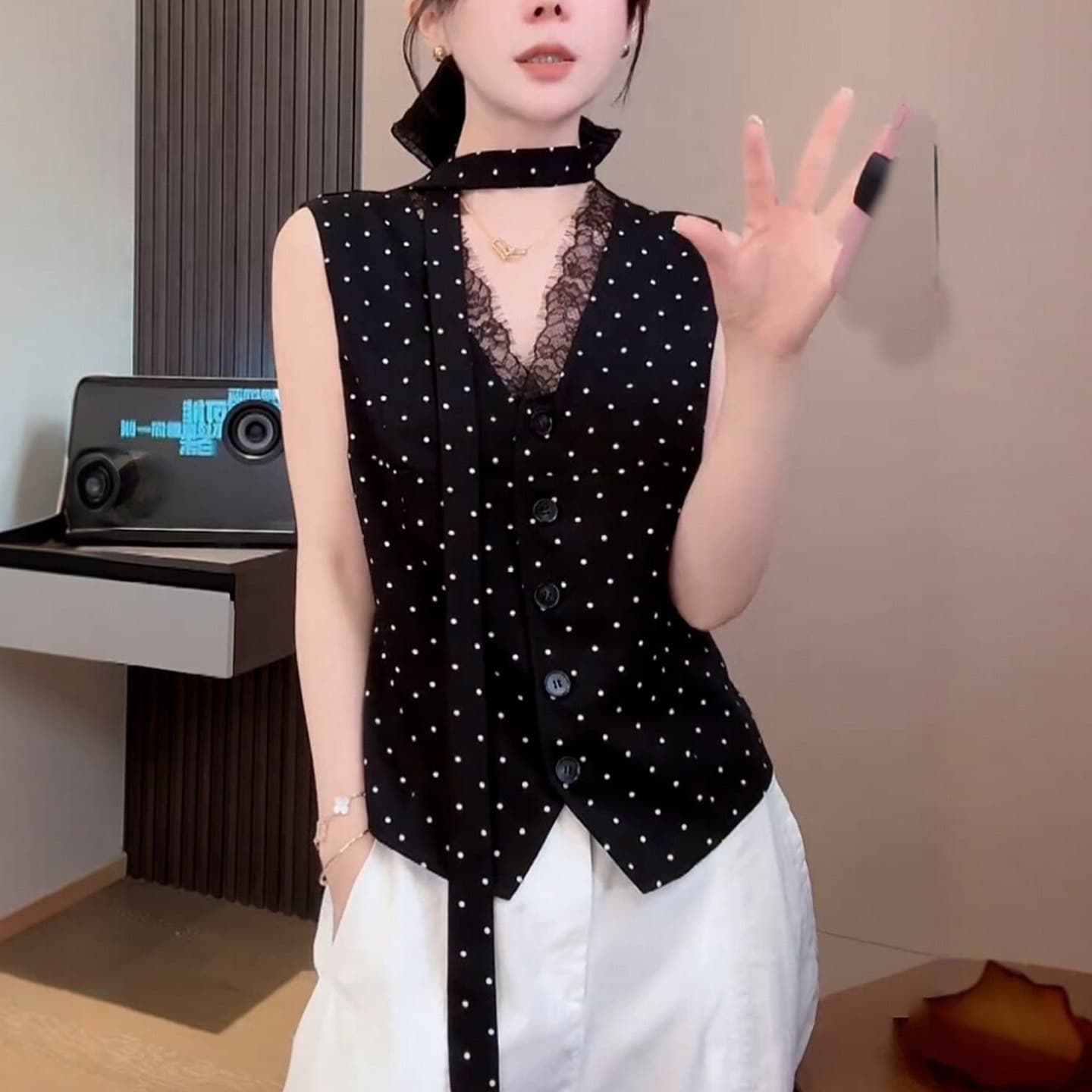 재고 있음 도트 무늬 요소 민소매 V넥 쉬폰 블라우스 도트 무늬 패치워크 레이스 맨위