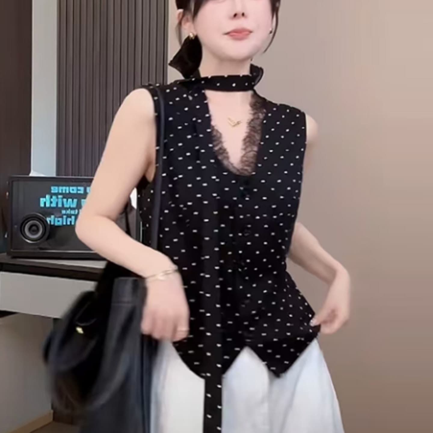 재고 있음 도트 무늬 요소 민소매 V넥 쉬폰 블라우스 도트 무늬 패치워크 레이스 맨위 상세 이미지 4