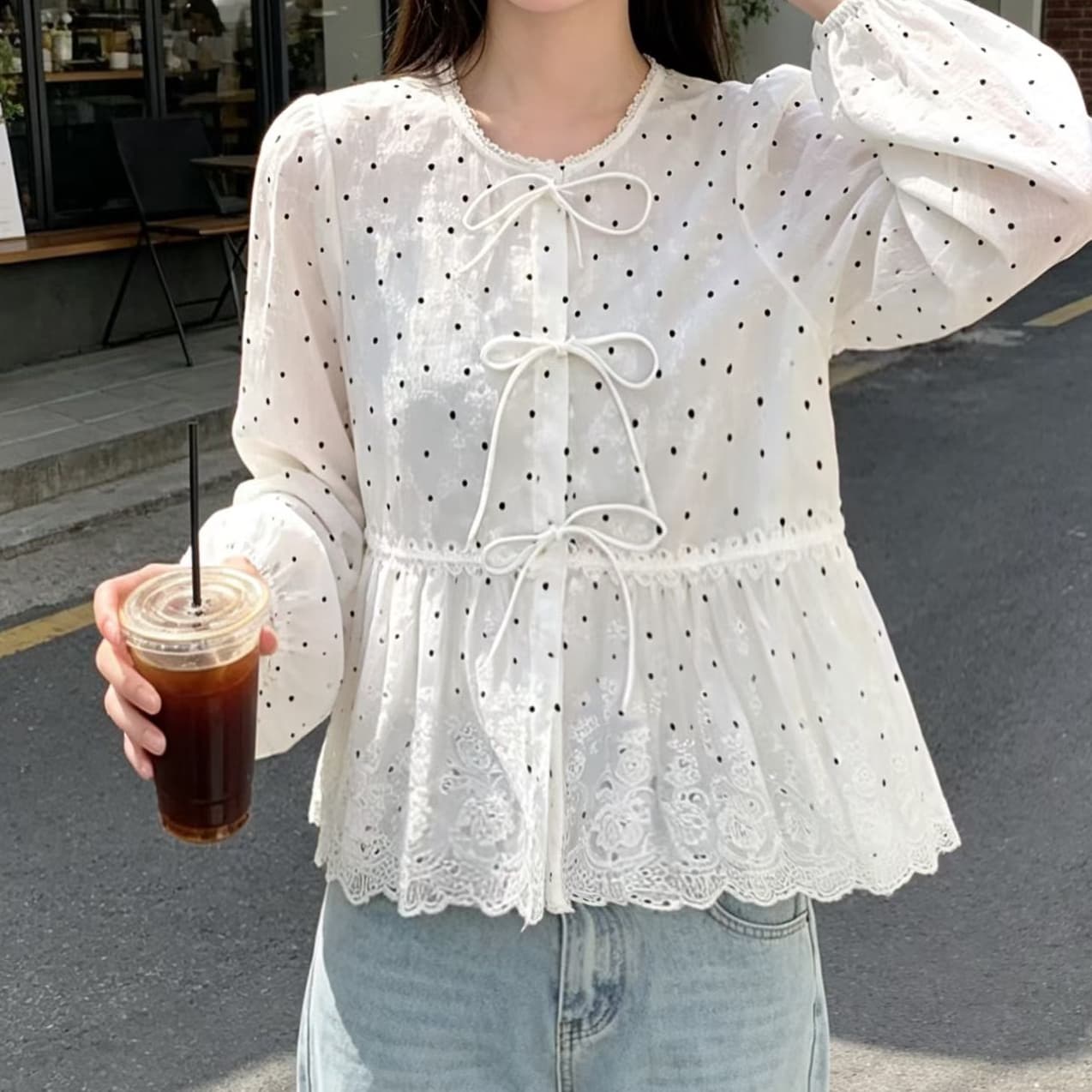 재고 있음 자이언트 잘 생긴 긴팔 도트 무늬 여성 셔츠 봄 가을 슈퍼 화재 나비 매듭 인형 셔츠 외국 가스 루즈핏 맨위 새로운 이미지 3