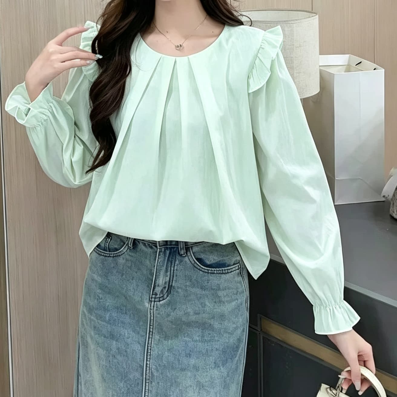 재고 있음 달콤한 스타일 라운드 넥 플리츠 Feifei 소매 긴팔 여성 셔츠 봄 가을 새로운 고급 센스 연령 감소 외국 가스 작은 셔츠 상세 이미지 3