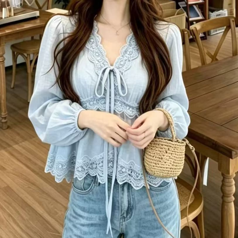 재고 있음 화이트 레이스 조각 벌룬 소매 V넥 레이스업 맨위 여성 봄 가을 한 부서 얇은 스타일 품격 자외선 차단 셔츠 상세 이미지 5