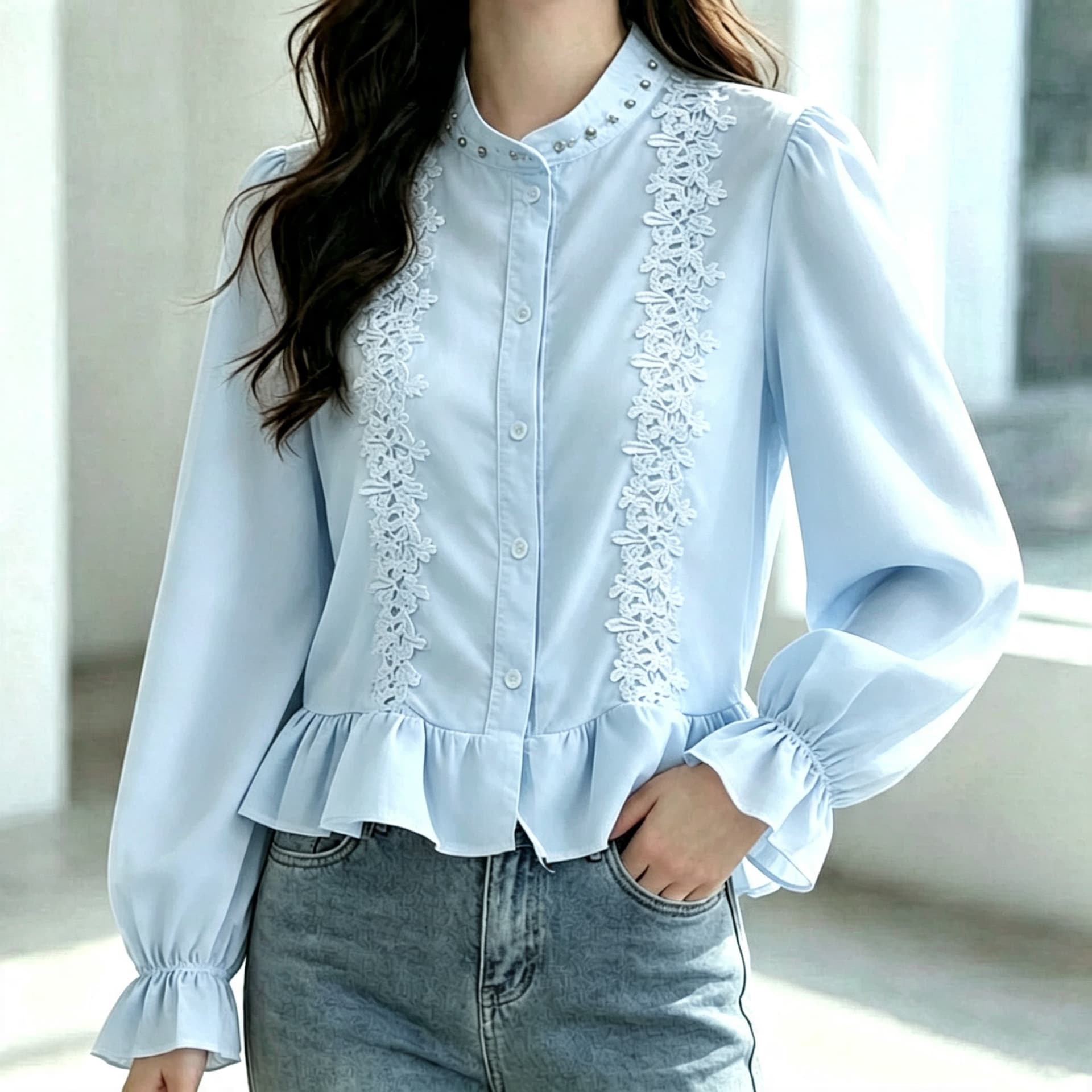 재고 있음 화이트 Chic 디자인 센스 스탠드 칼라 프릴 셔츠 봄 가을 새로운 슬림해 보이는 품격 비즈 박기 셔츠 맨위