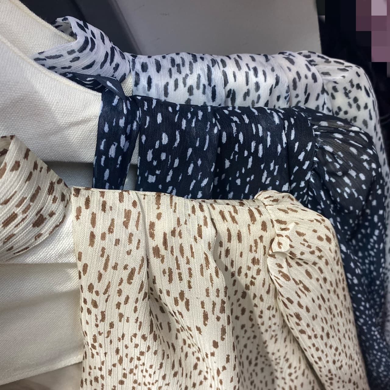 재고 있음 봄 가을 새로운 쉬폰 블라우스 스팟 꽃밭 디자인 슈퍼 인기 작은 셔츠 V넥 긴팔 상세 이미지 2