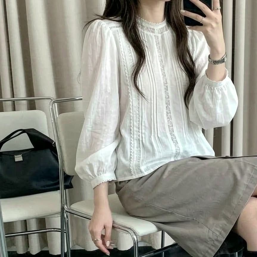 재고 있음 한국 단색 레이스 셔츠 장기 주름 품격 부드러운 패치워크 라운드 넥 긴팔 셔츠 봄 가을 새로운 상세 이미지 3
