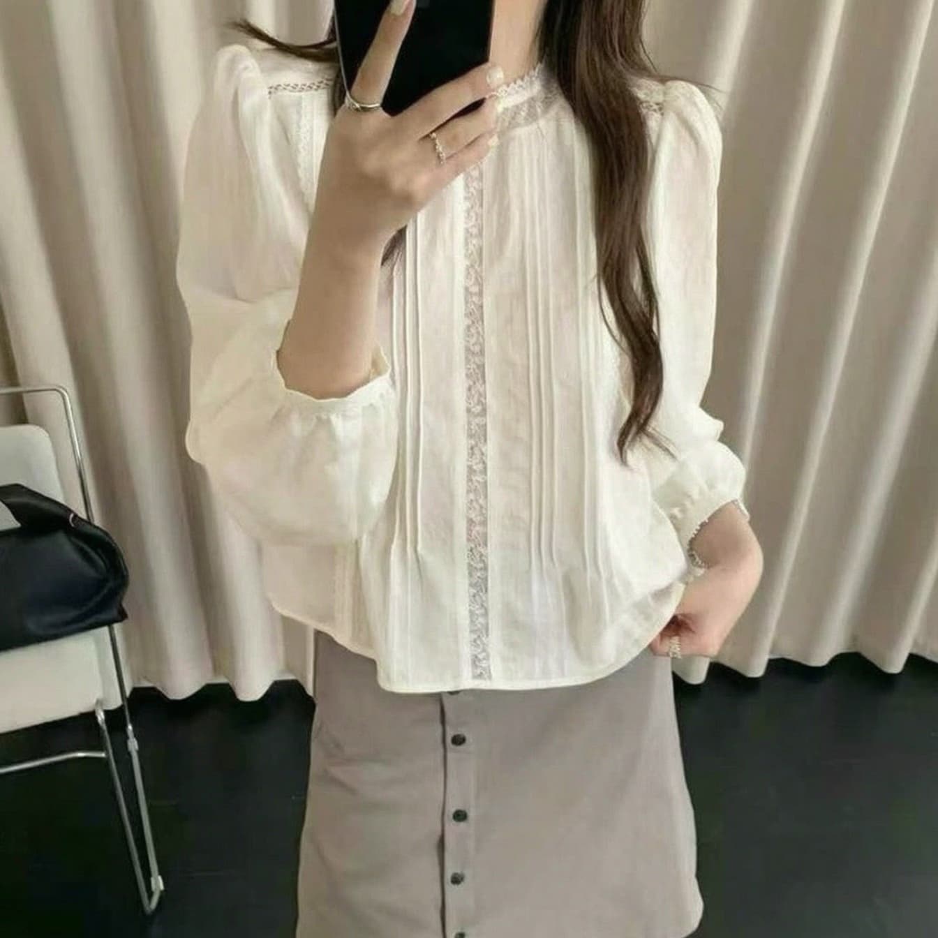 재고 있음 한국 단색 레이스 셔츠 장기 주름 품격 부드러운 패치워크 라운드 넥 긴팔 셔츠 봄 가을 새로운 상세 이미지 7