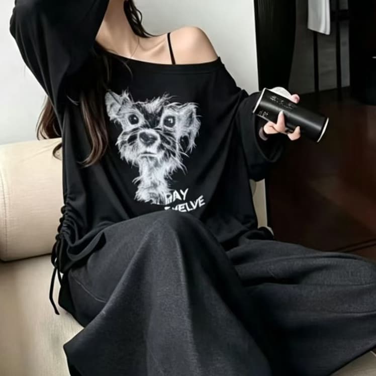 재고 있음 빅 사이즈 지방 mm 출퇴근 바람 강아지 프린트 비스듬한 어깨 긴팔 티셔츠 여성 가을 새로운 루즈핏 오프숄더 펌프 로프 맨위 상세 이미지 2
