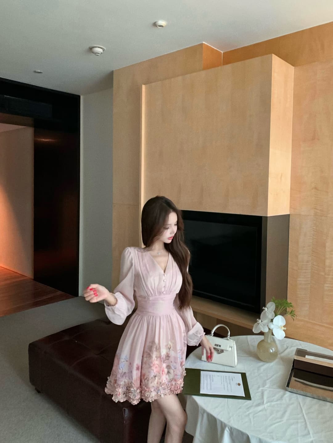 실사 정가 꽃이 떨어지는 꿈 저녁 허리 수축 슬림해 보이는 V넥 프릴 꽃 긴팔 드레스 상세 이미지 3