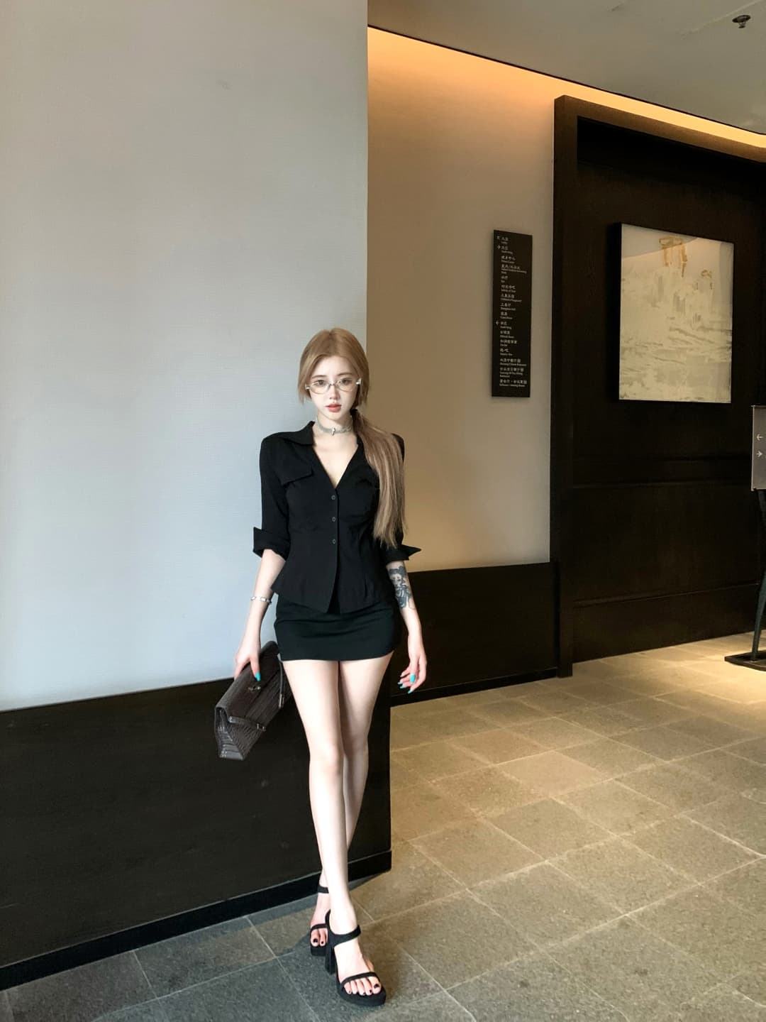 실사 정가 매운맛 여성 교사 바다 악마의 바람 셔츠 타이트 스커트 반 스커트 몸매 가꾸기 V넥 섹시함 작은 미니 스커트 세트 상세 이미지 7