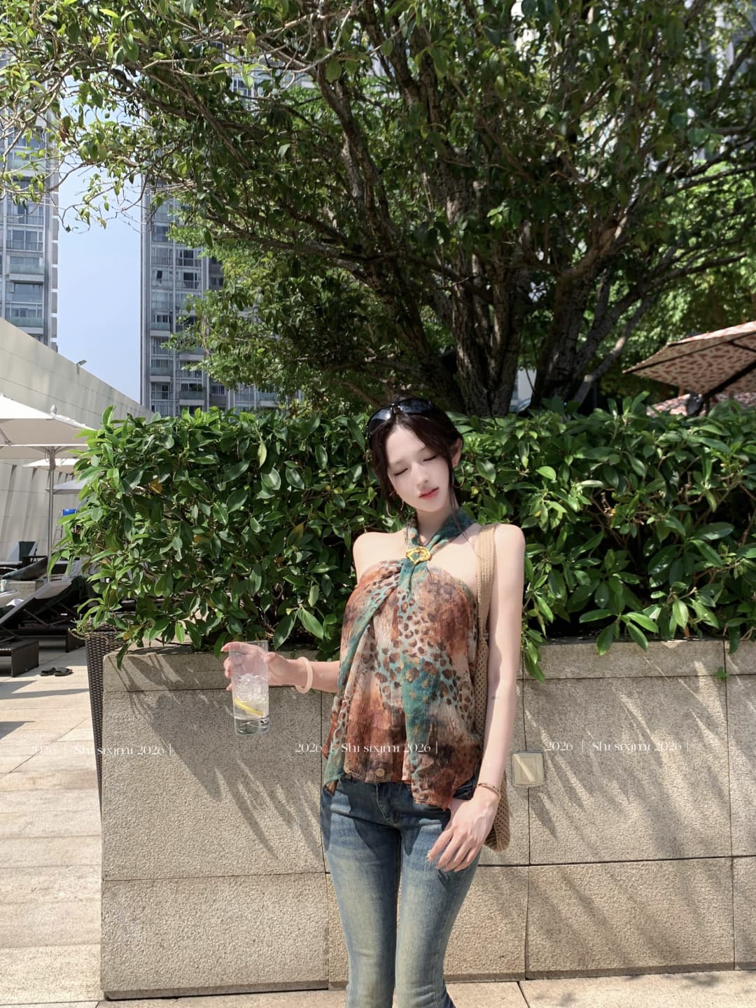 실사 정가 천년기 레오파드 무늬 세 색 후광 염색 레이스업 행침 목 프린트 작은 셔츠 여성 높음 질감 쇼트 스타일 민소매 맨위 상세 이미지 15