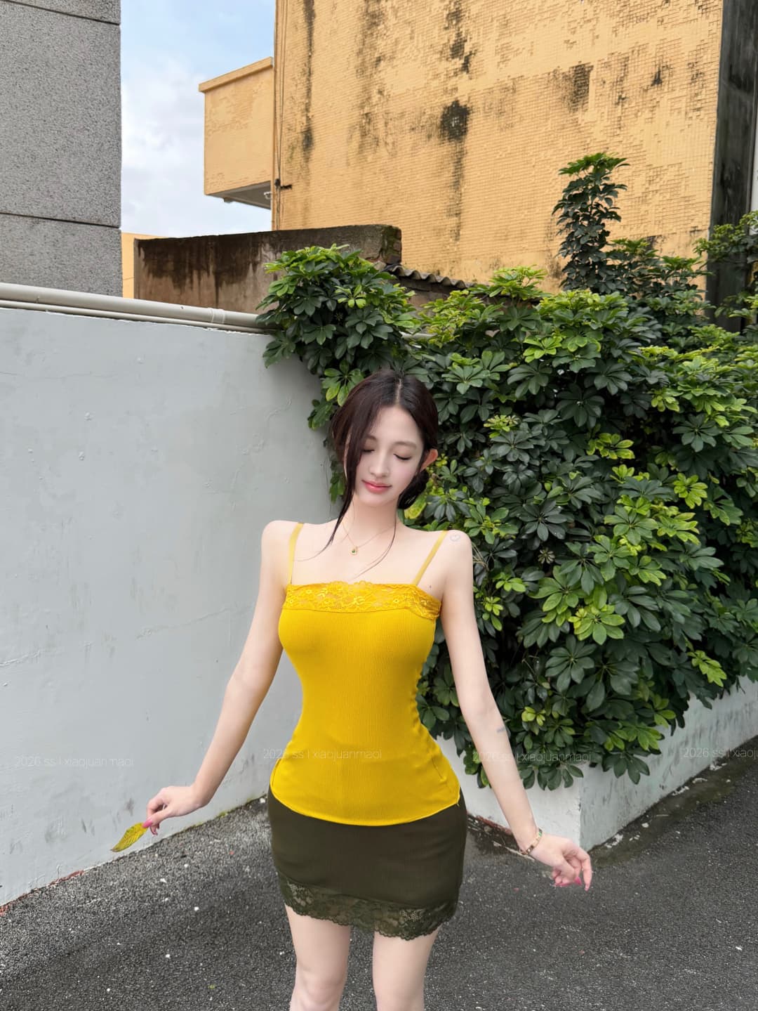 실사 정가 y l 레이스 조각 캐미솔 여름 몸매 가꾸기 맨위 레이스 반신 치마 세트