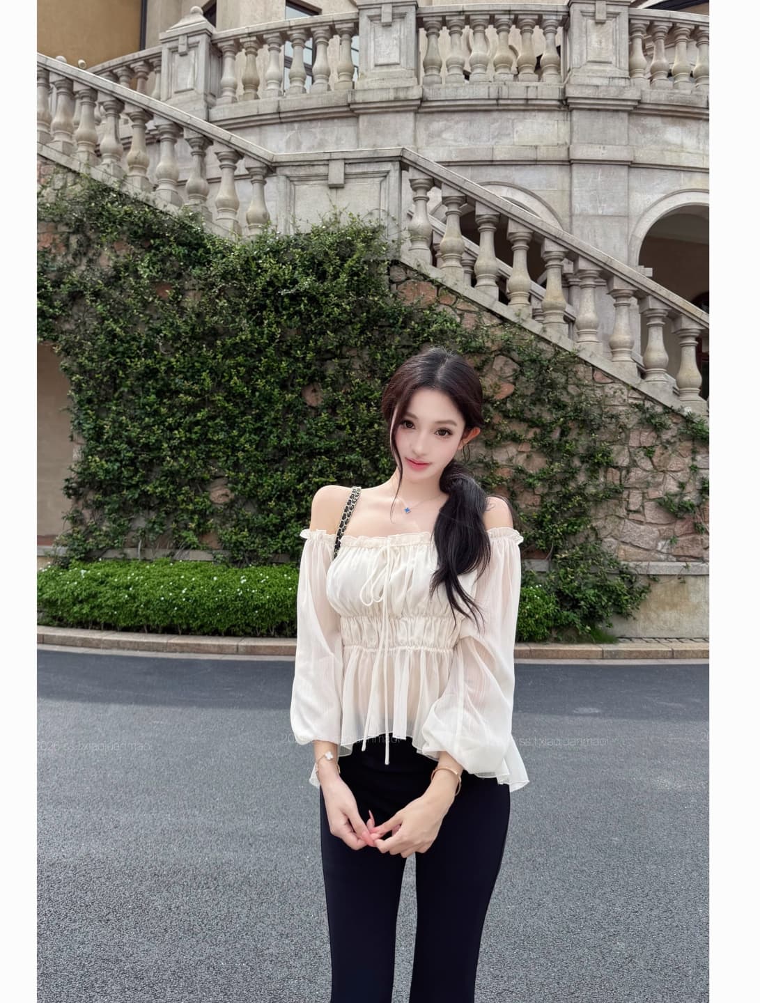 실사 정가 칭 시안 수생 조정 쌀 살구 색상 오프숄더 프릴 시폰 셔츠 여성 봄 여름 짧은 맨위