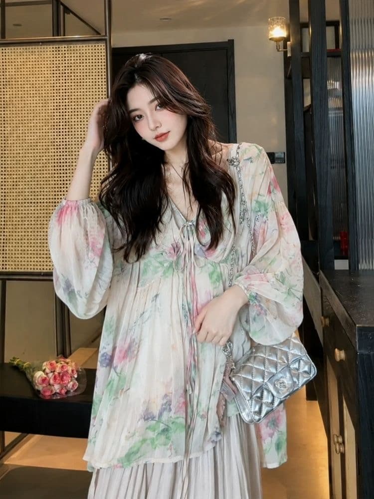 고급 센스 프랑스식 작은 대중 V넥 꽃무늬 여성 셔츠 이른 가을 새로운 자이언트 잘 생긴 디자인 센스 연령 감소 다용도 맨위 이미지 4