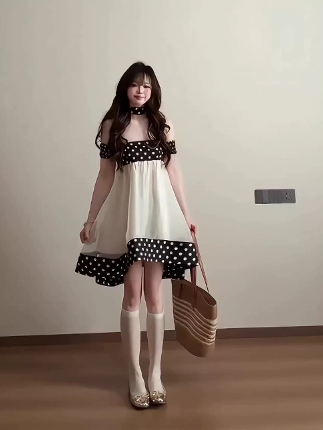 화이트 워터 여성 스와 리 작은 그는 벤 프랑스식 레트로 도트 무늬 튜브탑 여성 드레스 봄 여름 순수한 욕망 망사 미니 스커트 이미지 3