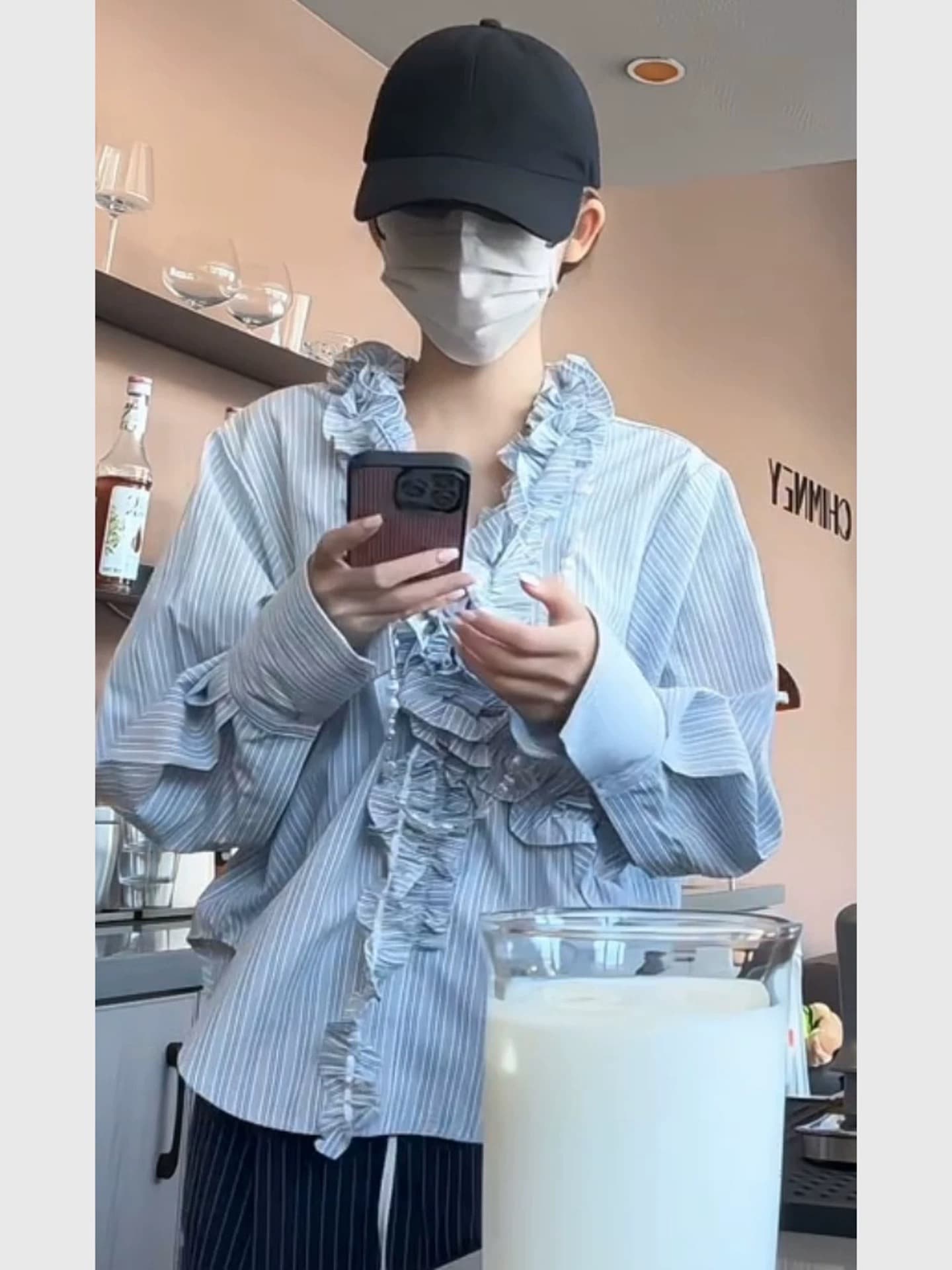 프랑스식 파란색 프릴 V넥 긴팔 스트라이프 여성 셔츠 조기 봄 고급 센스 빛 럭셔리 연령 감소 외국 가스 맨위 상세 이미지 2