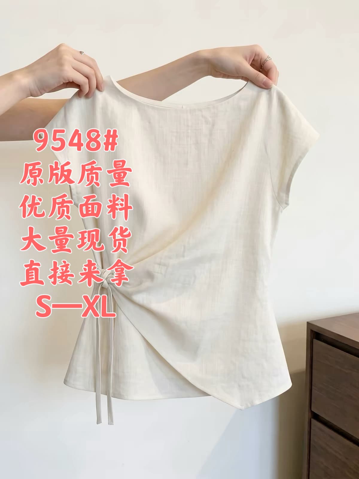 고급 센스 레이스업 면 린넨 반팔 여성 셔츠 여름 새로운 패션 품격 디자인 센스 작은 대중 슈퍼 잘 생긴 맨위