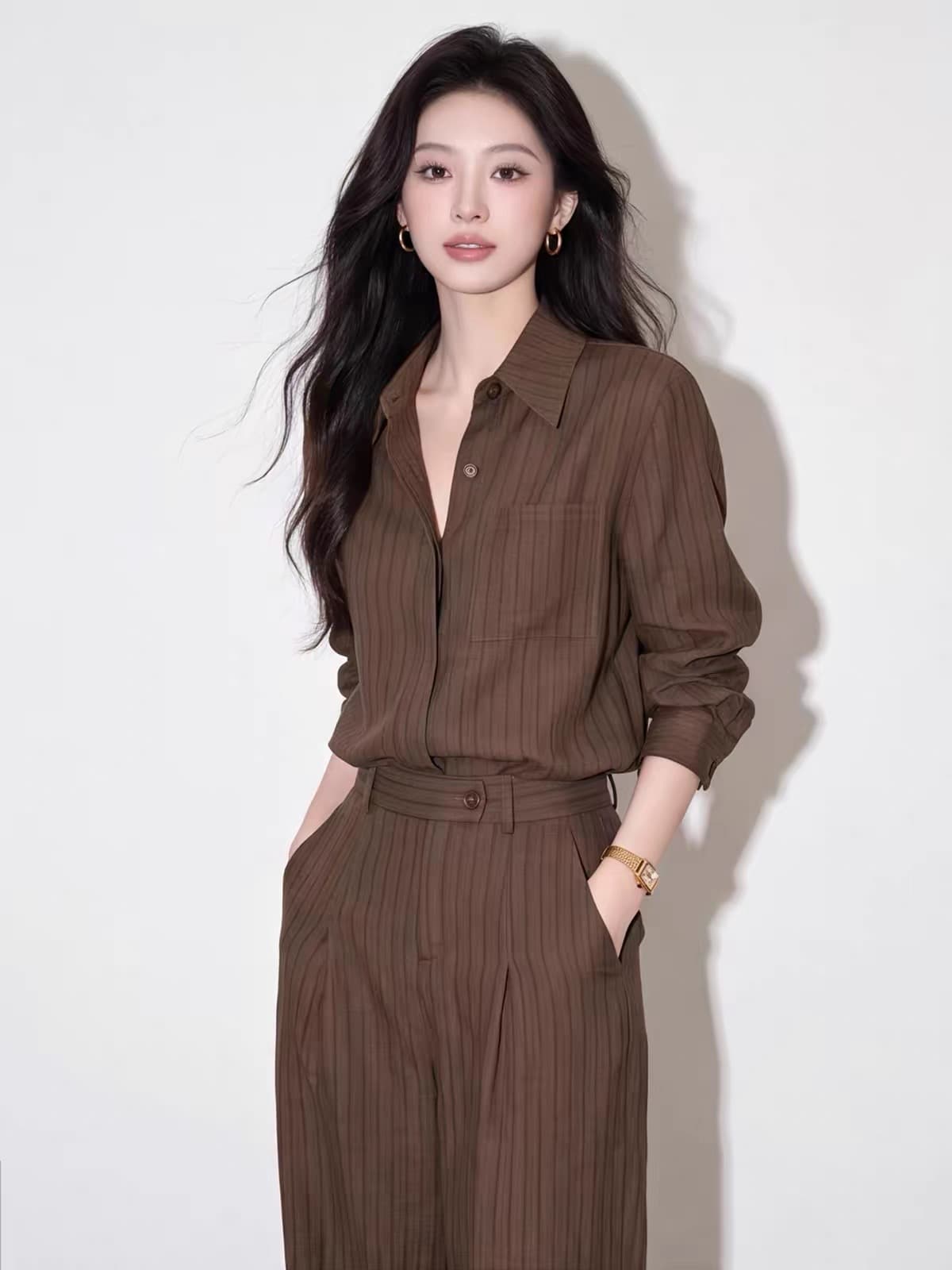 2026 년 조기 가을 빛 사람들 코치 빛 요리 한 바람 스트라이프 셔츠 투피스 세트 바지 여성 허리 수축 슬림해 보이는 패션 상세 이미지 1