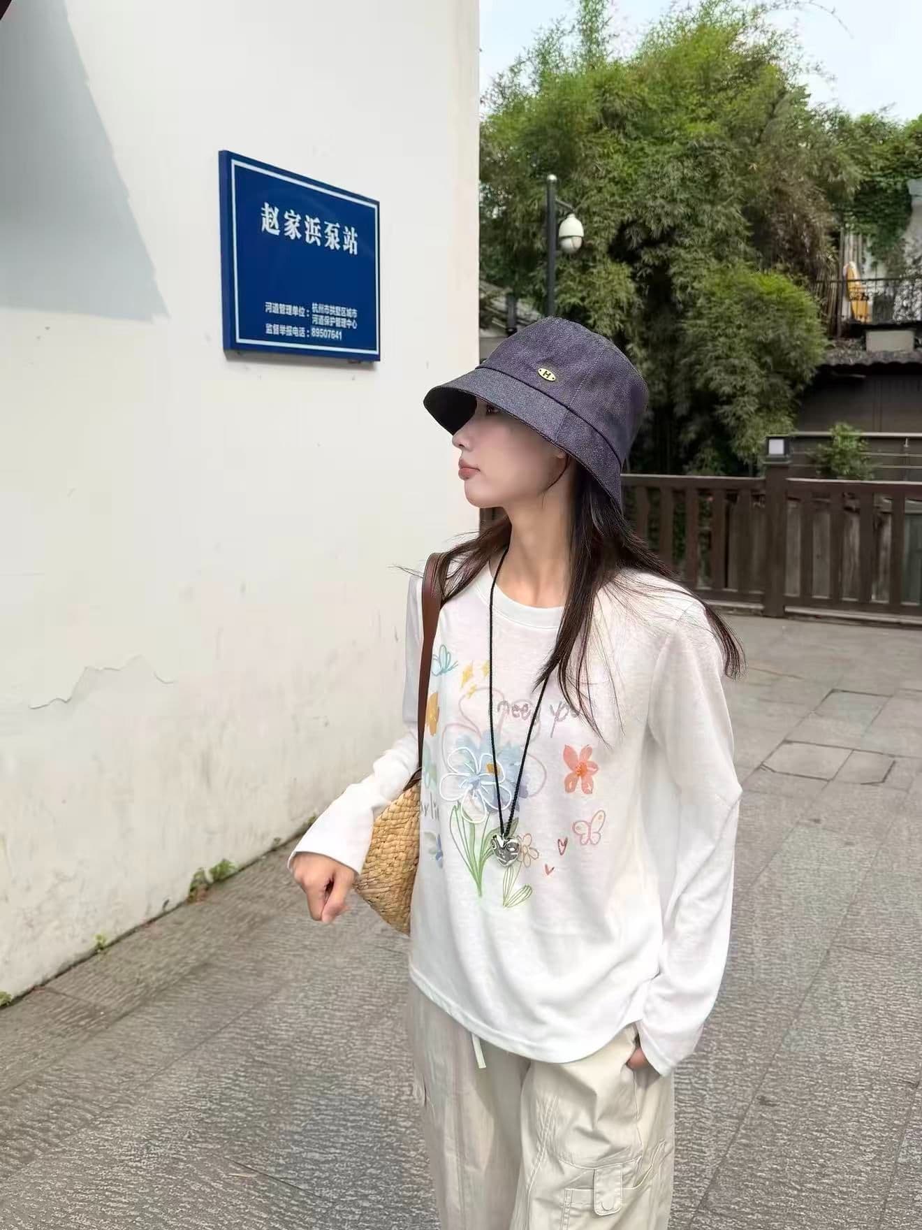 새로운 출처 생방송 품질 긴팔 태양 보호 셔츠 기본 셔츠 꽃 프린트 상세 이미지 3