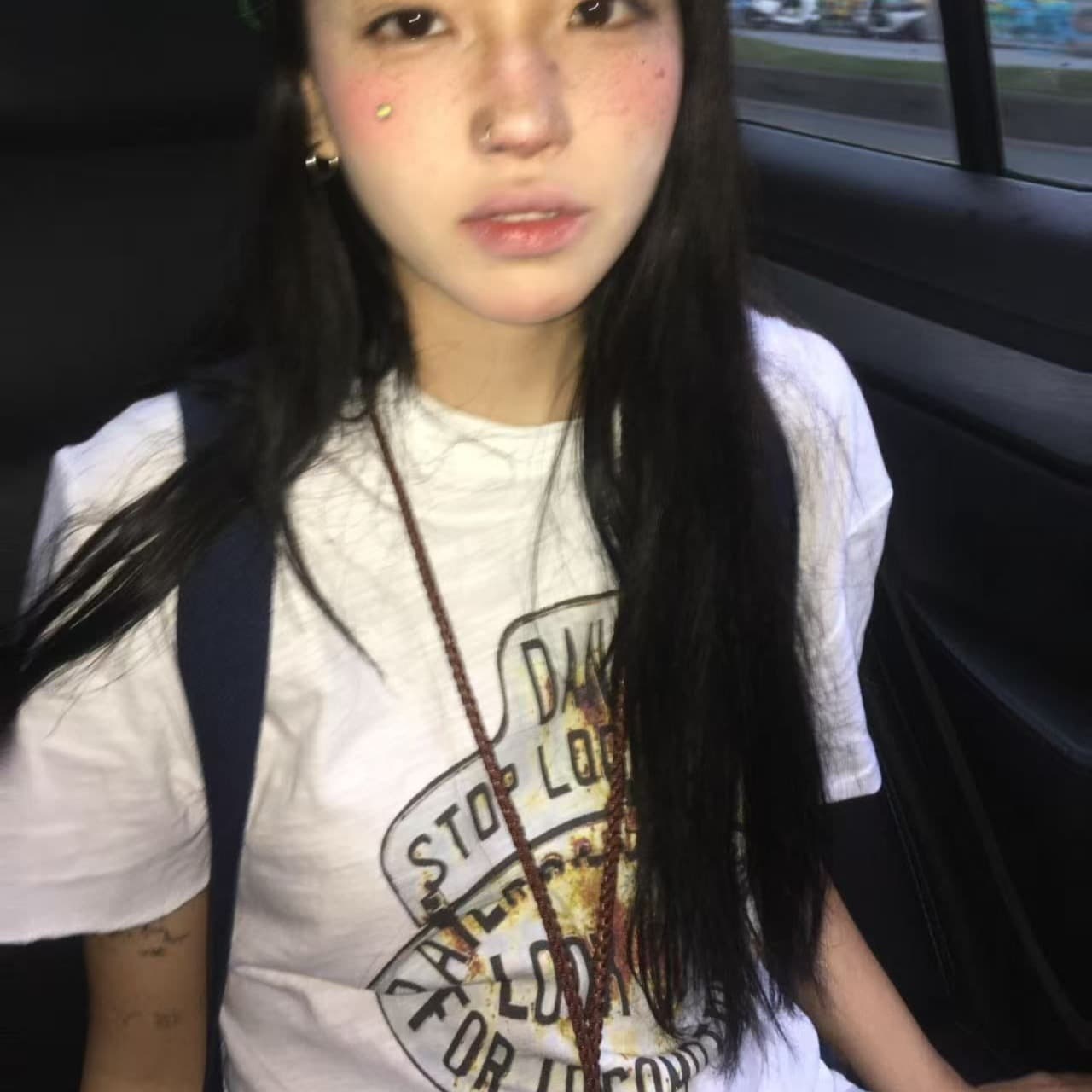 새로운 생방송 품질 이후 패키지 칼라 라운드 넥 반팔 티셔츠 알파벳 프린트 이미지 5