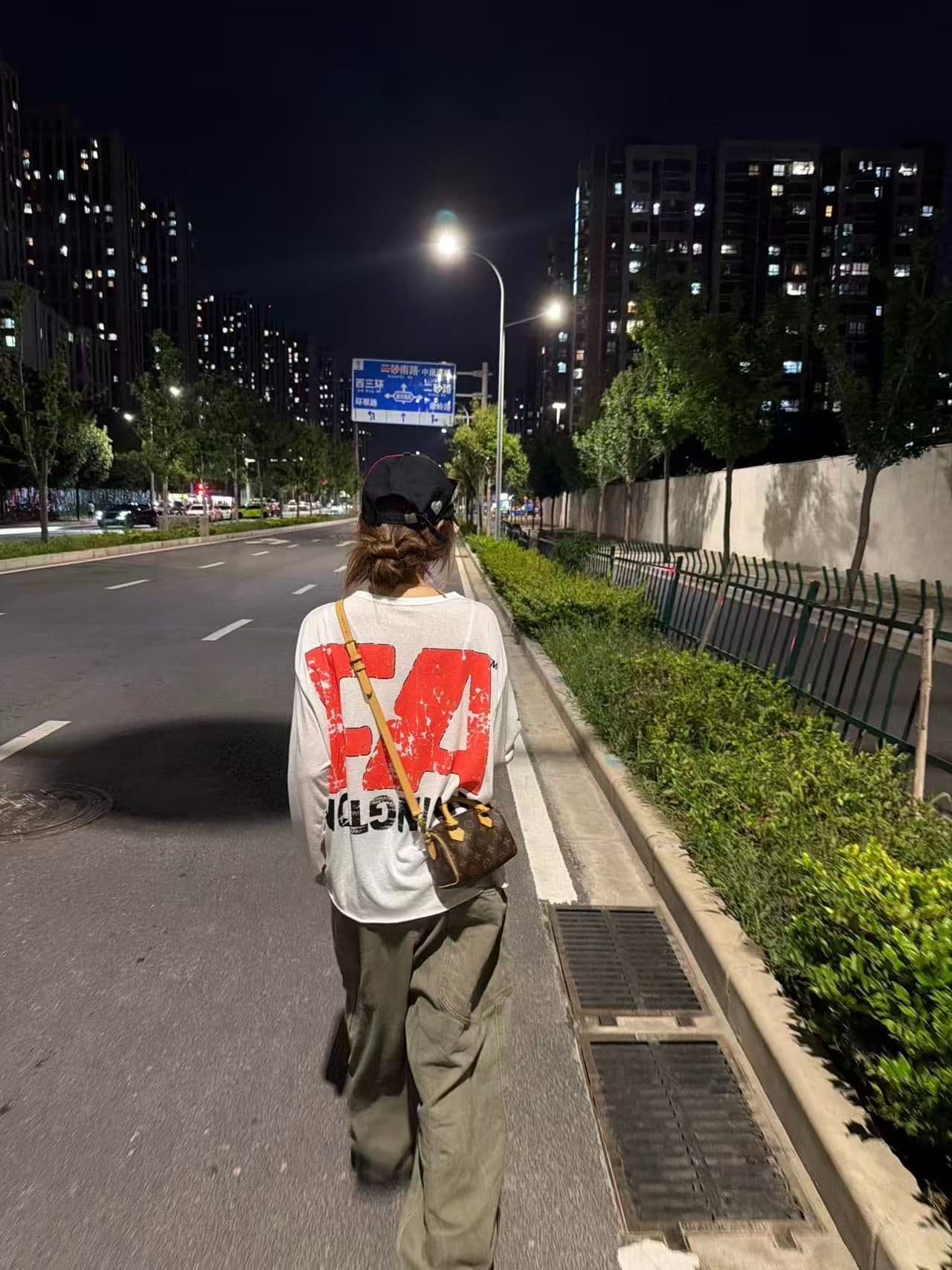 새로운 출처 생방송 품질 긴팔 태양 보호 셔츠 블라우스 뒤로 알파벳 프린트 상세 이미지 2