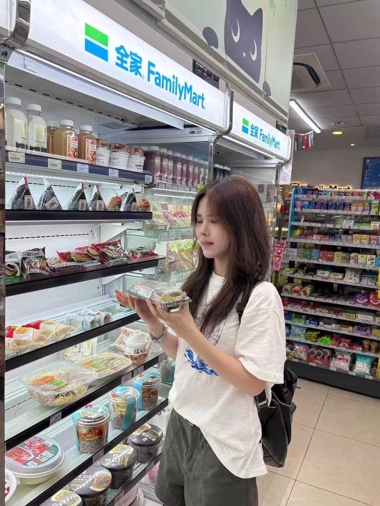 새로운 생방송 품질 이후 패키지 칼라 라운드 넥 반팔 티셔츠 돛 프린트 상세 이미지 9