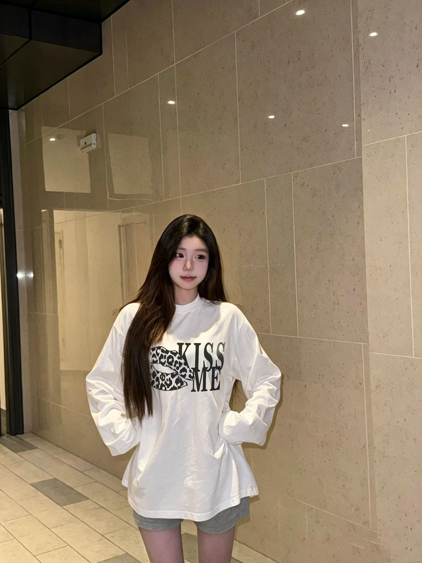 봄 가을 새로운 이후 패키지 칼라 긴팔 라운드 넥 티셔츠 알파벳 프린트 이미지 3