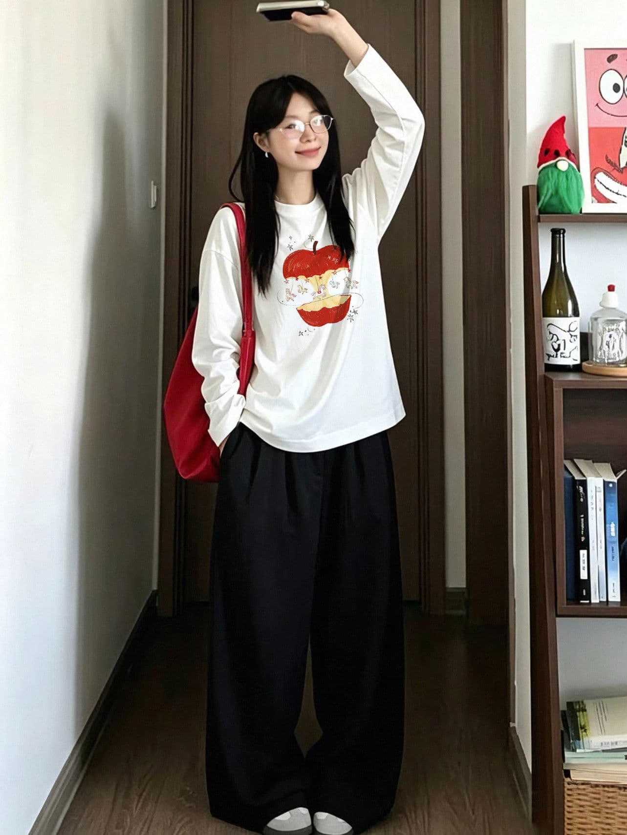 봄 가을 새로운 이후 패키지 칼라 긴팔 라운드 넥 티셔츠 만화 애플 상세 이미지 2