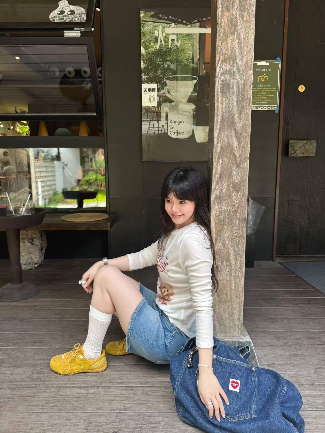 새로운 높은 품질 이후 패키지 칼라 긍정적 인 어깨 몸매 가꾸기 긴팔 개 프린트 이미지 4