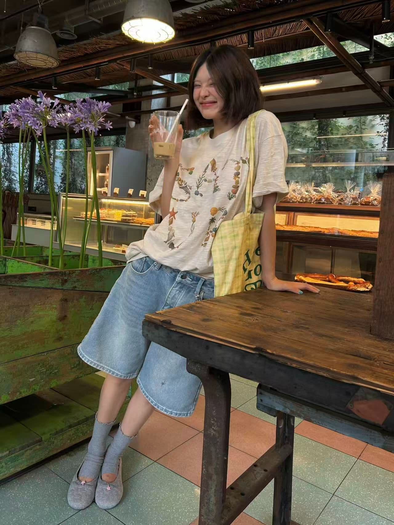 새로운 생방송 품질 이후 패키지 칼라 라운드 넥 반팔 티셔츠 꽃 알파벳 이미지 3