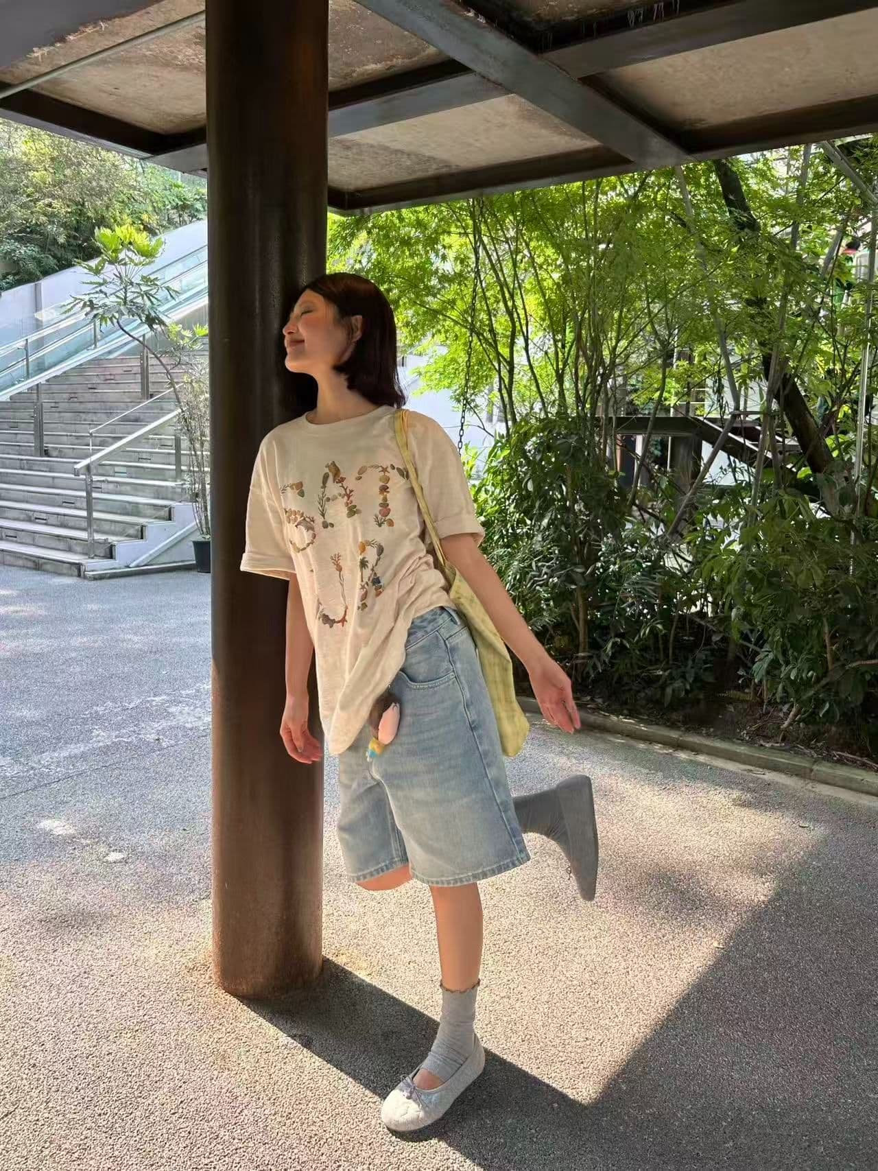 새로운 생방송 품질 이후 패키지 칼라 라운드 넥 반팔 티셔츠 꽃 알파벳 상세 이미지 12