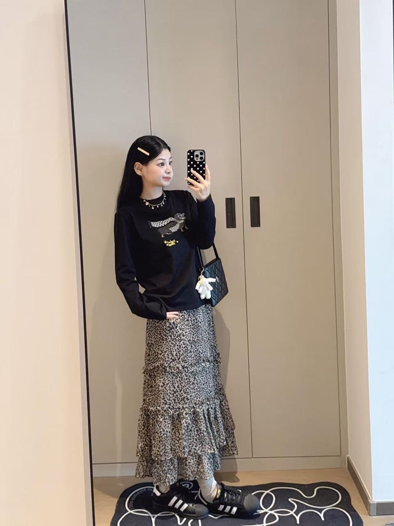 봄 가을 새로운 이후 패키지 칼라 긴팔 라운드 넥 티셔츠 개 프린트 맨위 상세 이미지 4
