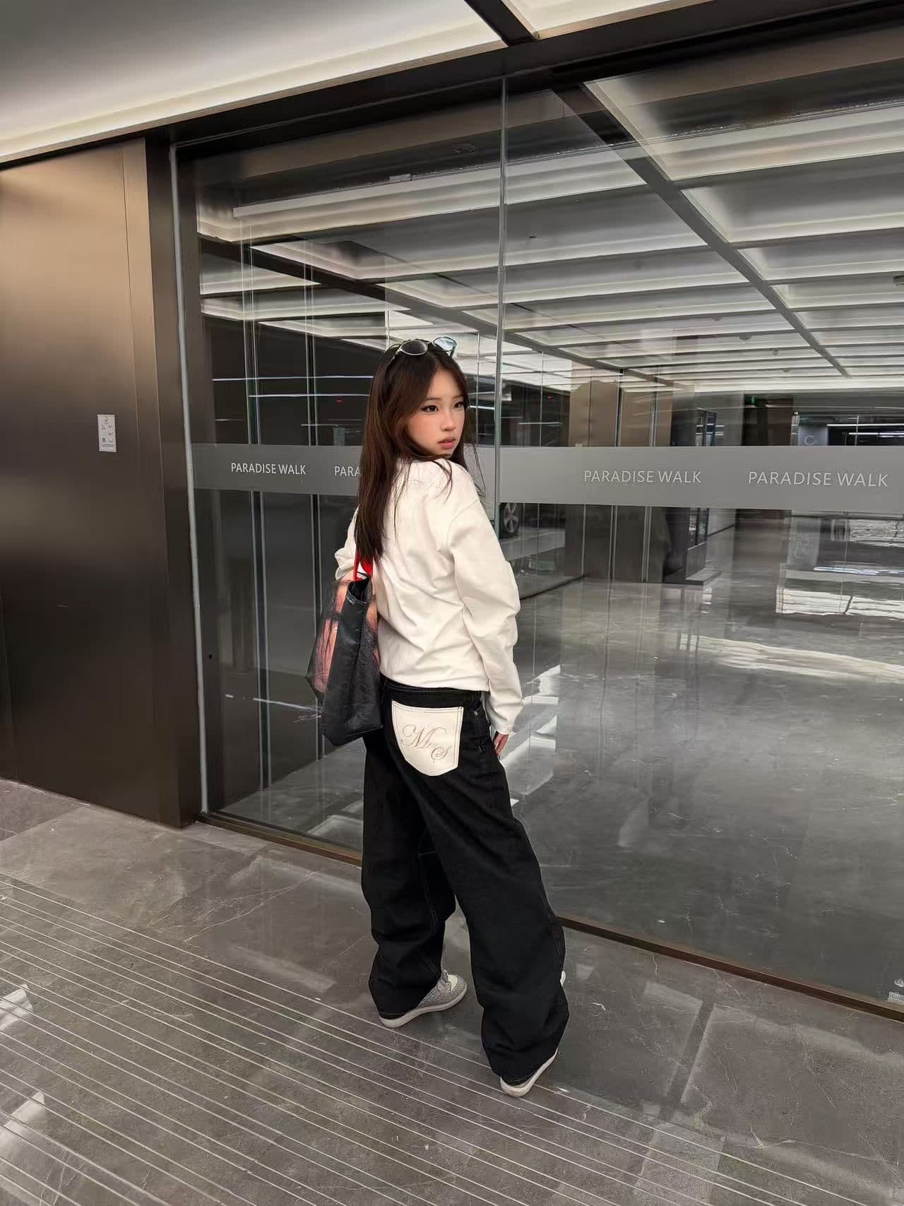새로운 생방송 품질 이후 패키지 칼라 라운드 넥 반팔 티셔츠 알파벳 프린트 상세 이미지 3