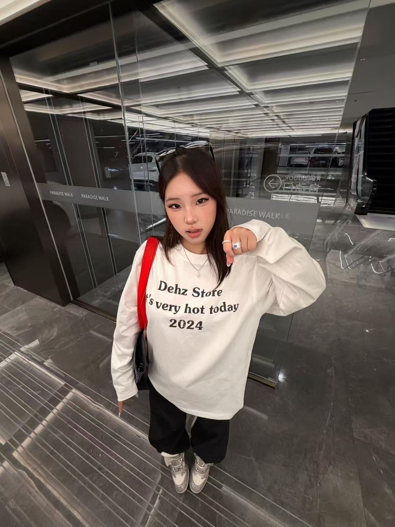 새로운 생방송 품질 이후 패키지 칼라 라운드 넥 반팔 티셔츠 알파벳 프린트 상세 이미지 7