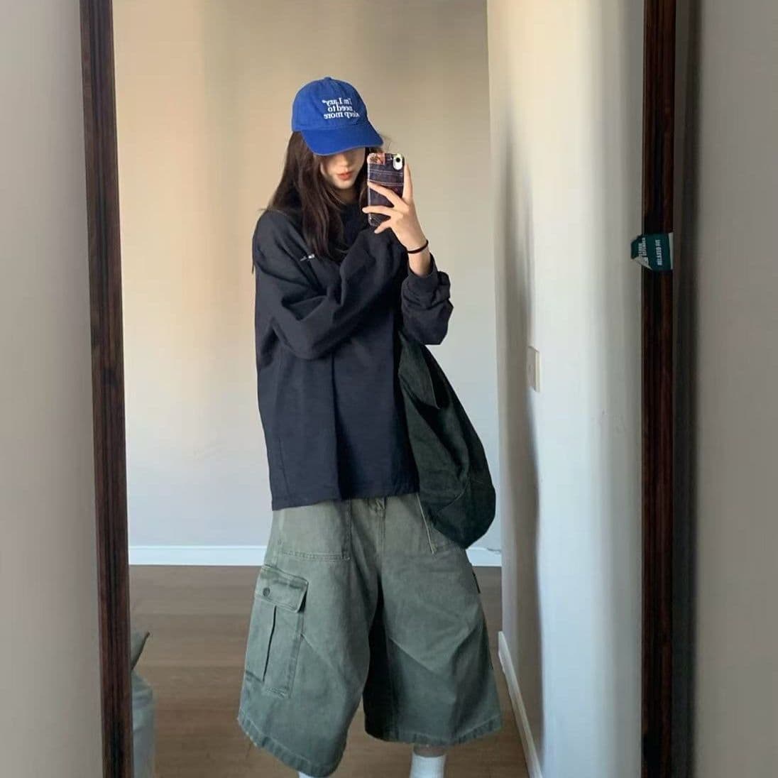 봄 가을 새로운 이후 패키지 칼라 긴팔 Luokou 티셔츠 뒤로 알파벳 프린트 이미지 2