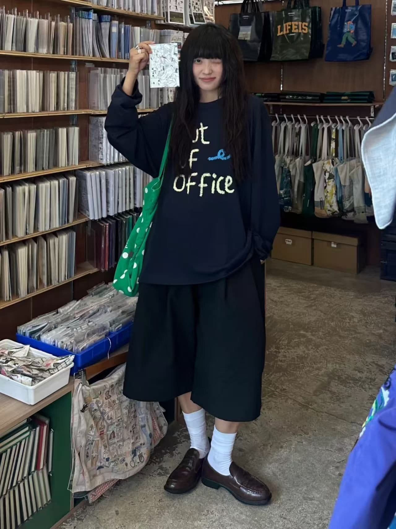 봄 가을 새로운 이후 패키지 칼라 긴팔 라운드 넥 티셔츠 알파벳 프린트 상세 이미지 3